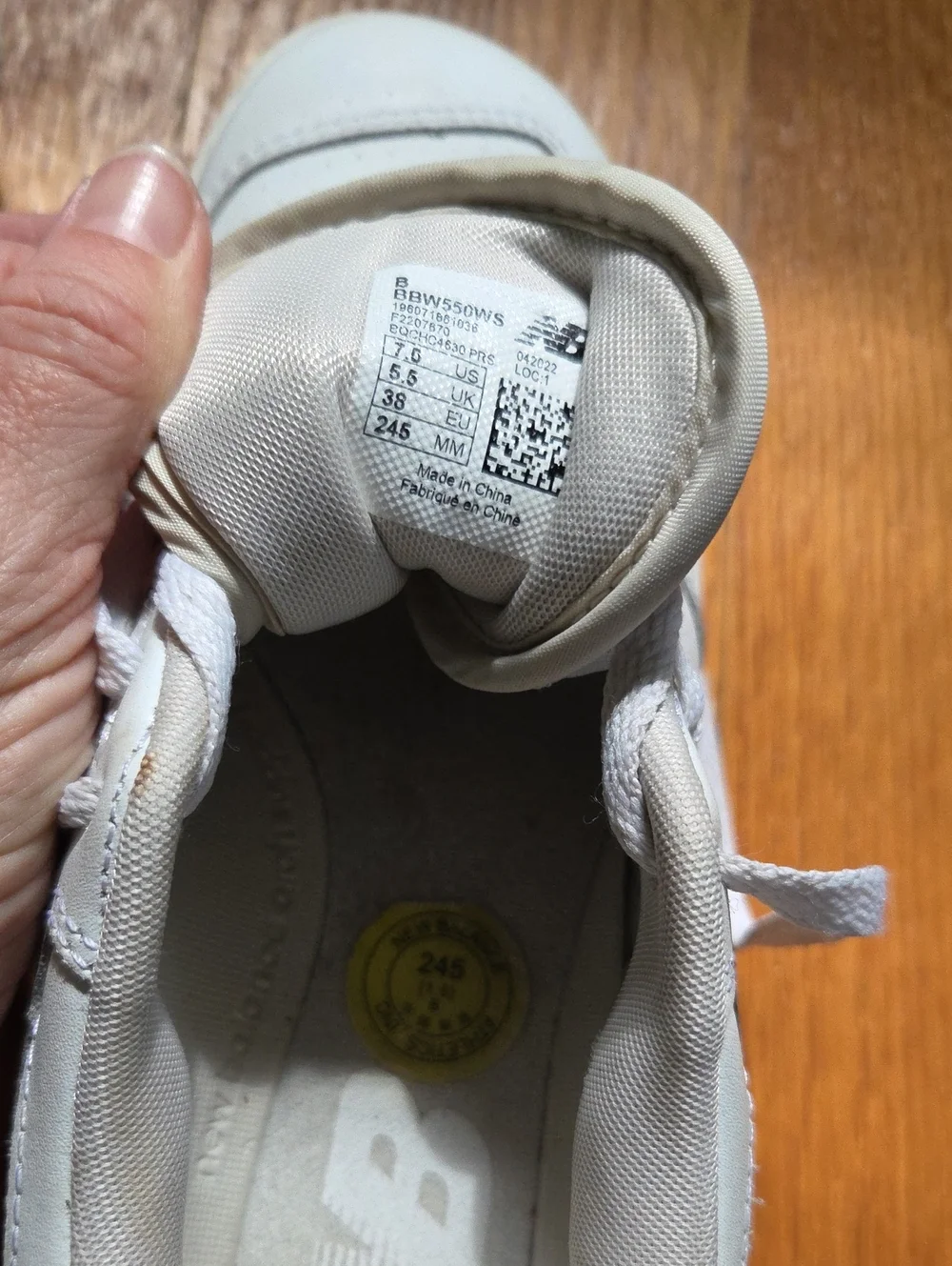 New Balance 550 Shoes White Cream